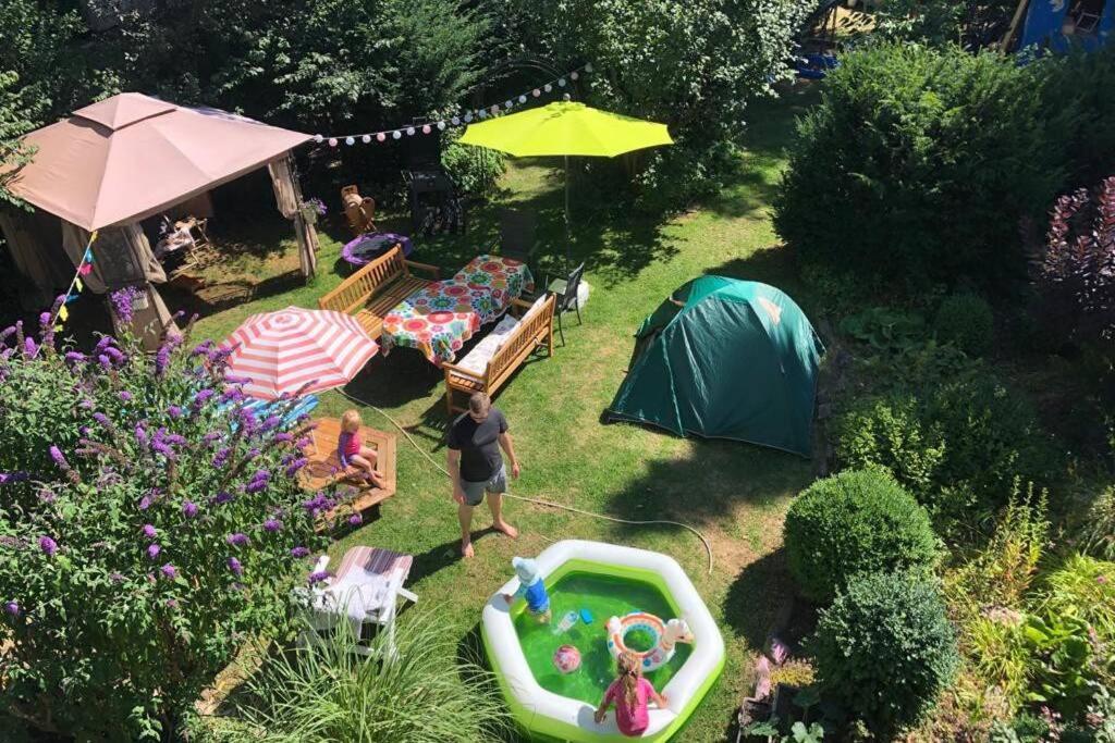 Souterrainwohnung Mit Großem Garten Und Sauna Apartment Kassel