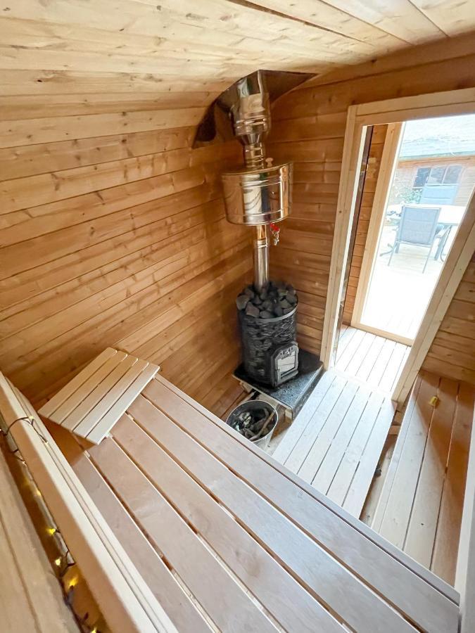 Apartment Souterrainwohnung Mit Großem Garten Und Sauna *