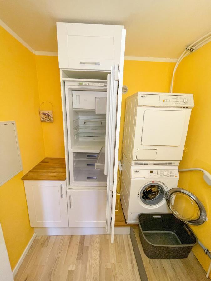 Souterrainwohnung Mit Großem Garten Und Sauna *